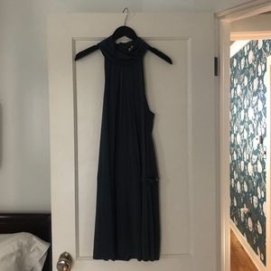 Iisli High Neck Grey Dress